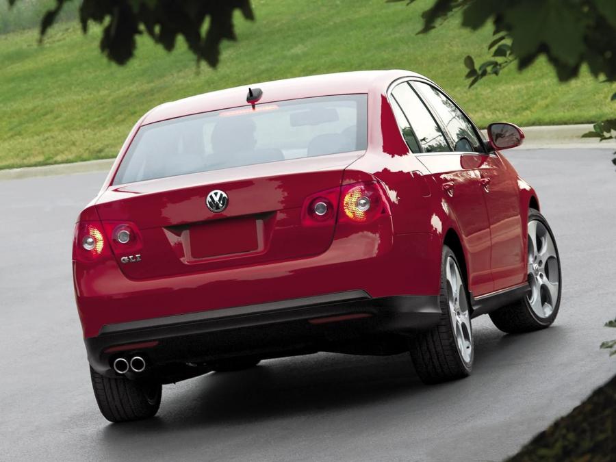  Volkswagen Jetta GLI 2006 года  (фото 10 из 22)